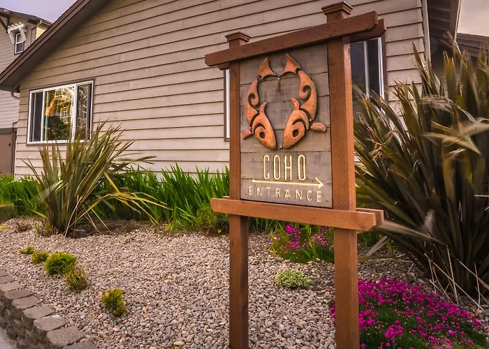 The Coho Oceanfront Lodge